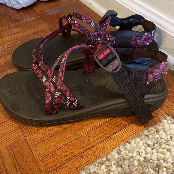 Raspberry Chacos - Picture 3 of 6